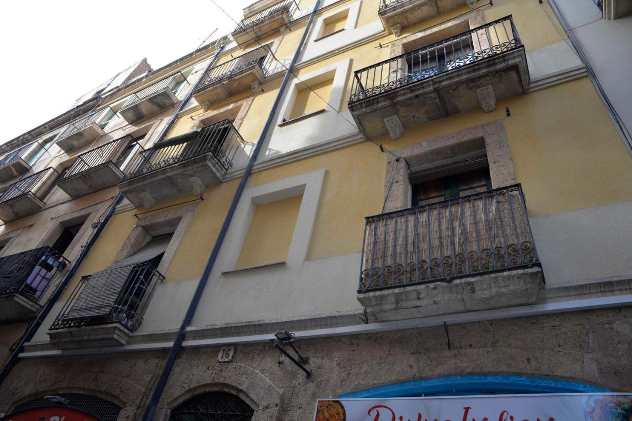 Pigal 1 Apartament Centre Històric Appartamento Tarragona Esterno foto